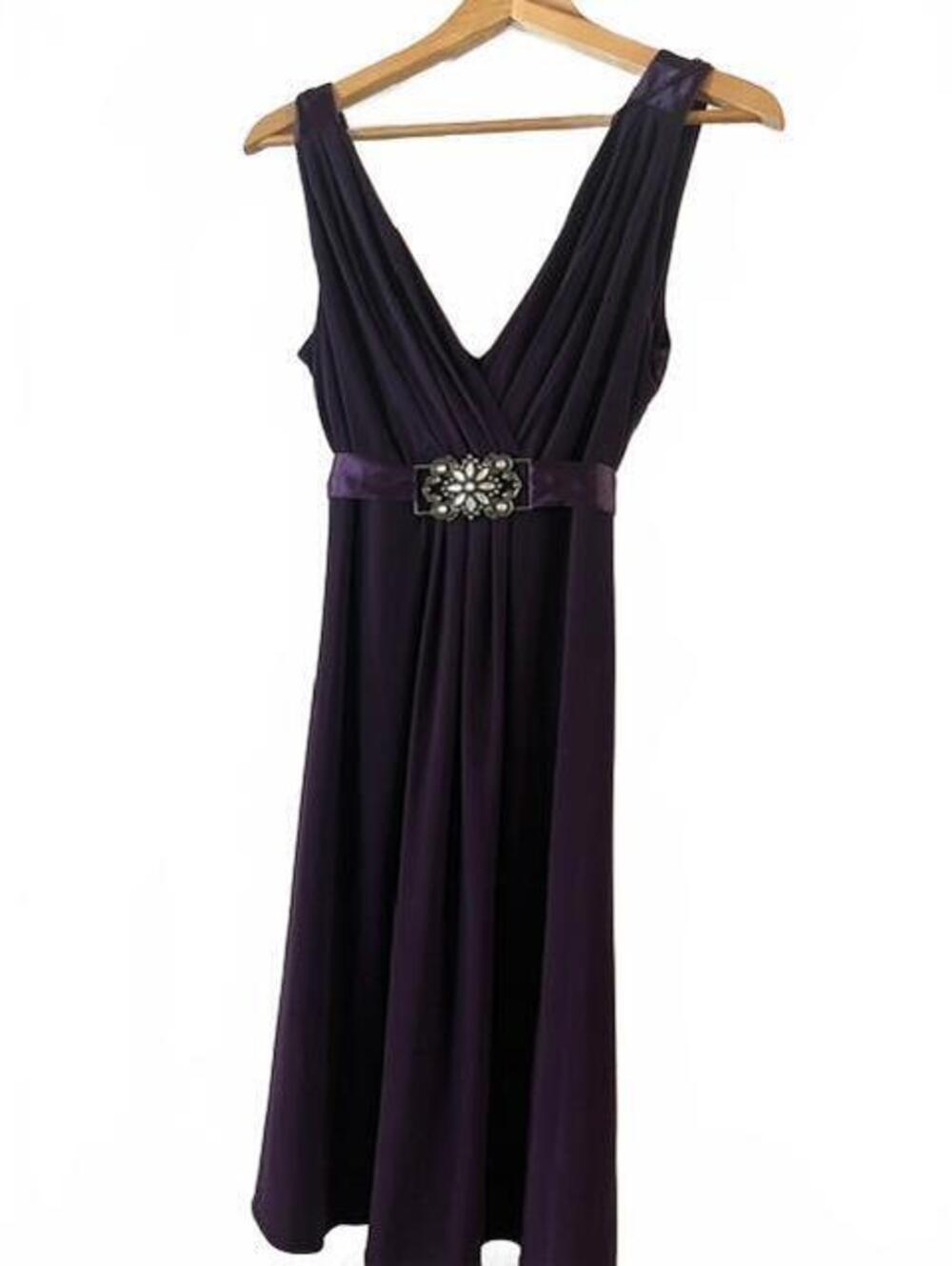 Scarlett Nite Formal Evening Gown Purple Plum Jeweled Belt V Neck Size 12